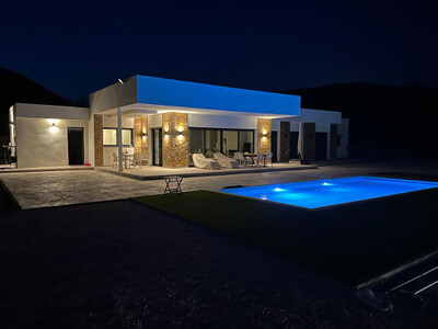 Villa in Alicante - view 1