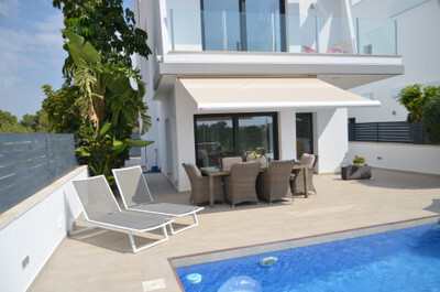 Villa in Alicante - view 1