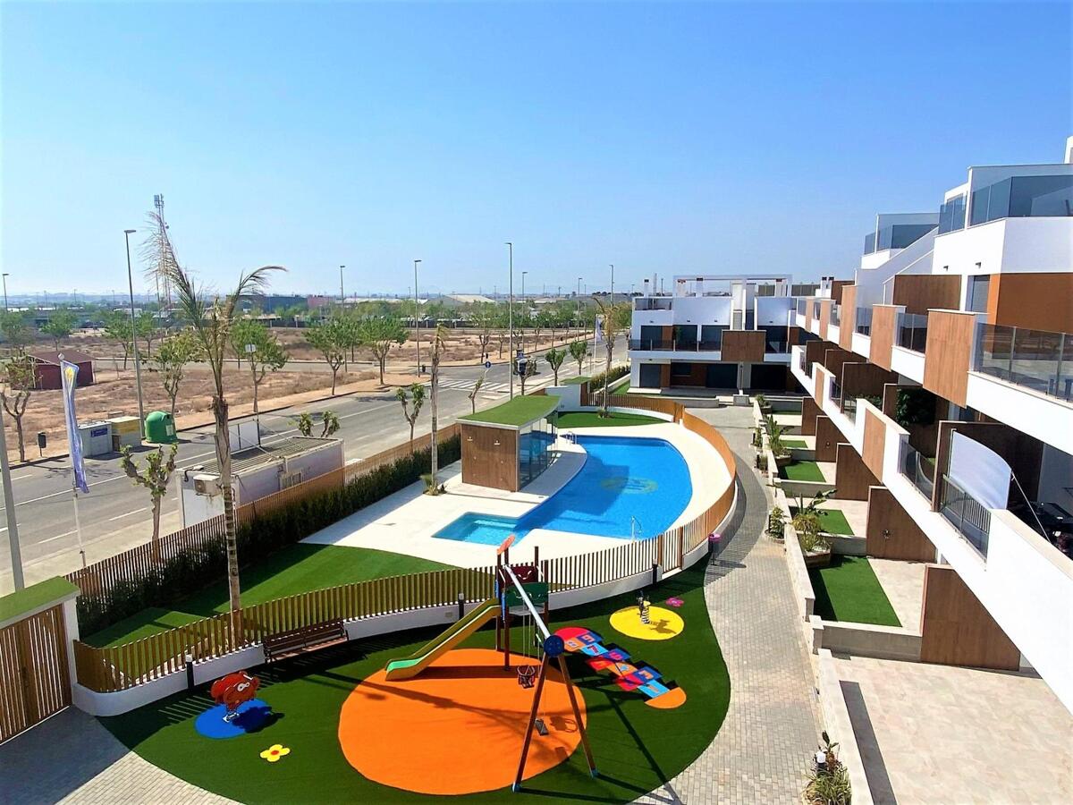 House in Torre de la Horadada - view 1