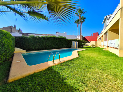 Apartment in Alicante - view 1