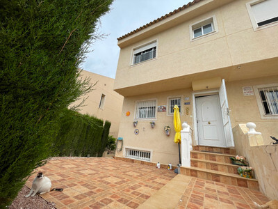 House in Alicante - view 1