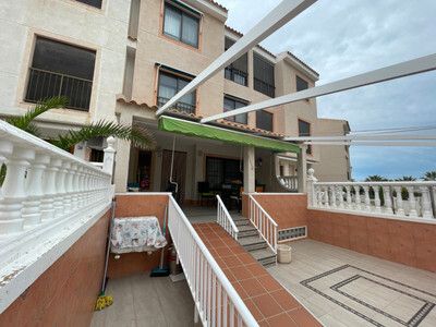 House in Guardamar del Segura - view 1