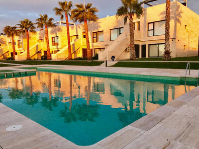 Penthouse in Alicante - view 1