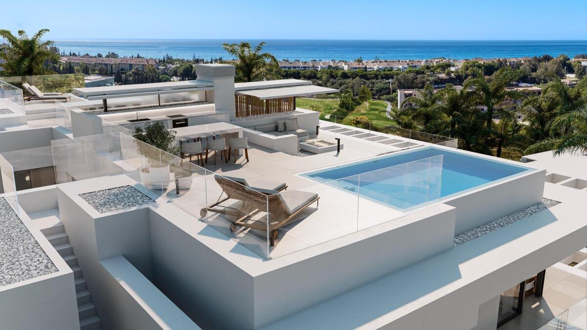 House in Marbella Del Este - view 1