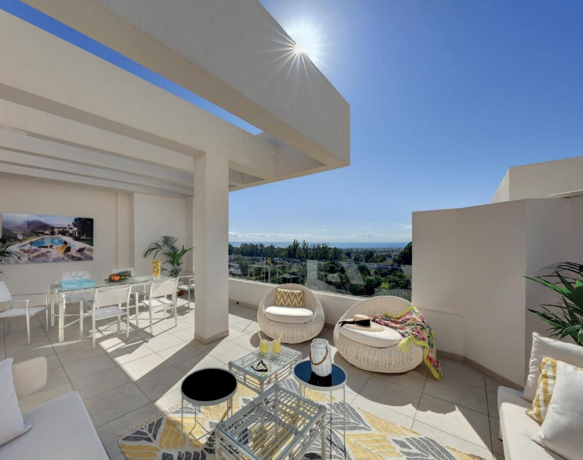 Penthouse in Marbella - view 1
