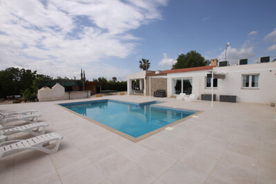 Farm, Ranch or Equestrian in Alicante - view 1