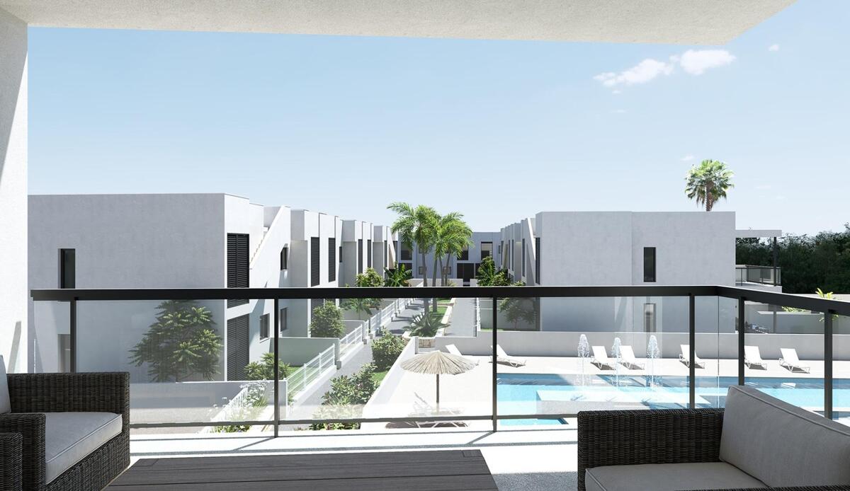 House in Alicante - view 1