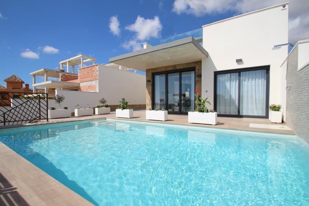 Villa in Murcia - view 1