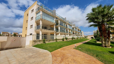Apartment in Villamartin - view 1