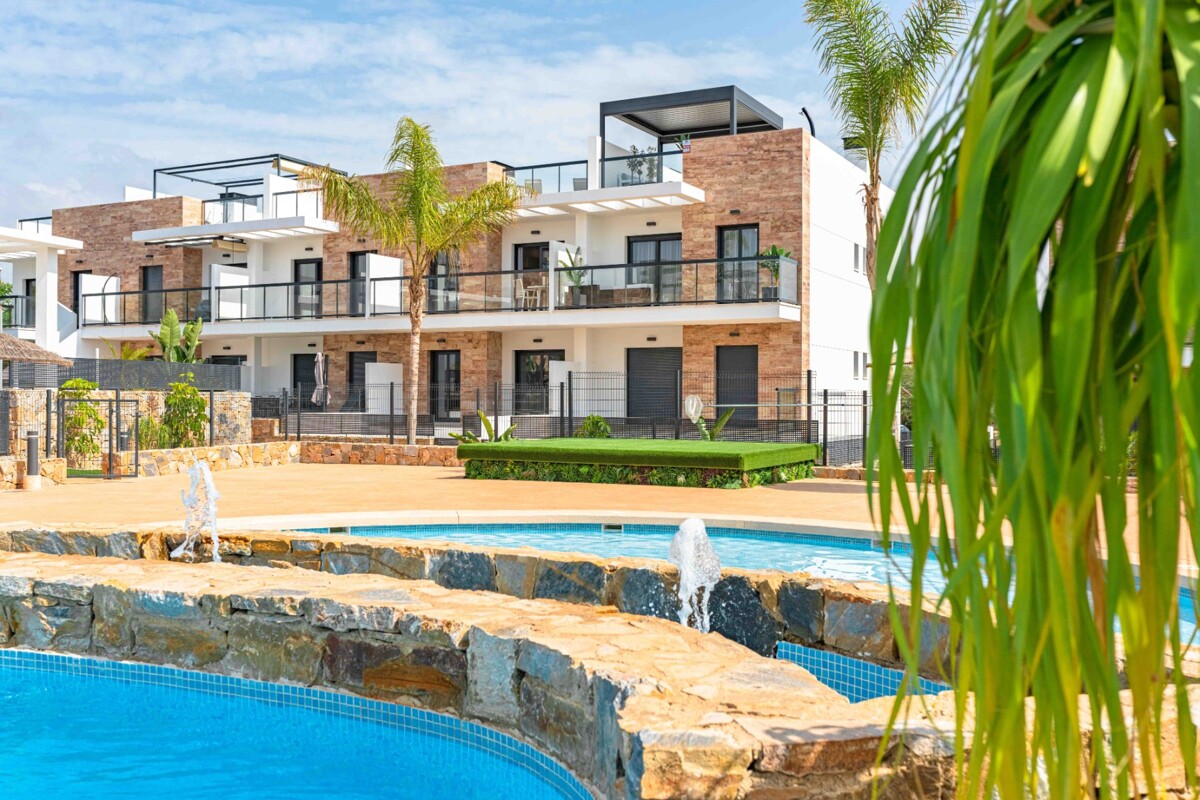 Apartment in Alicante - view 1