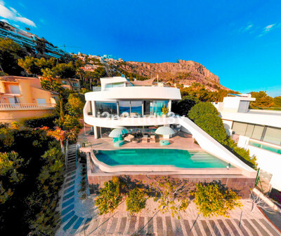 Villa in Alicante - view 1