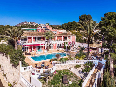 Villa in Moraira - view 1