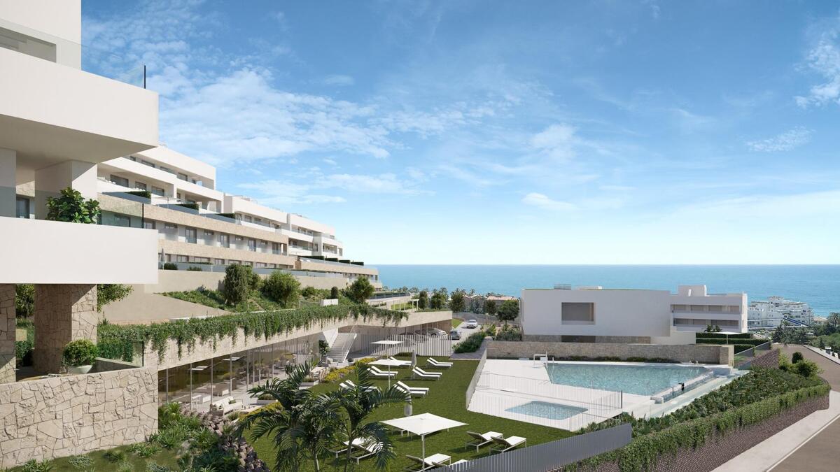 House in Estepona - view 1