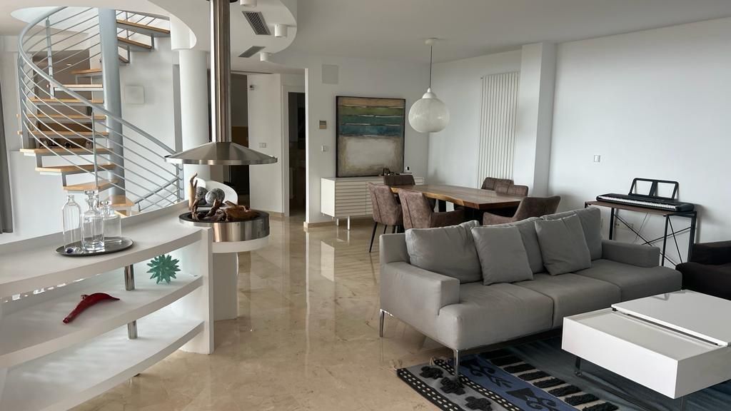 House in Alicante - view 1