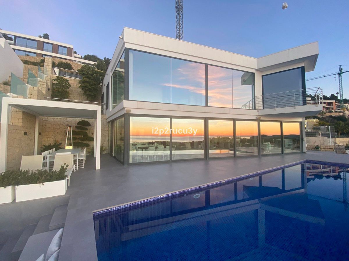 Villa in San Juan de Alicante - view 1