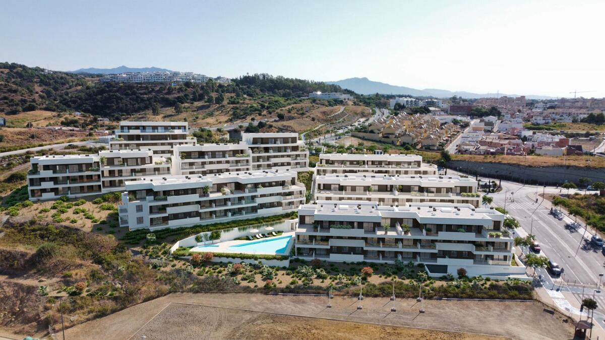 Apartment in Estepona - view 1