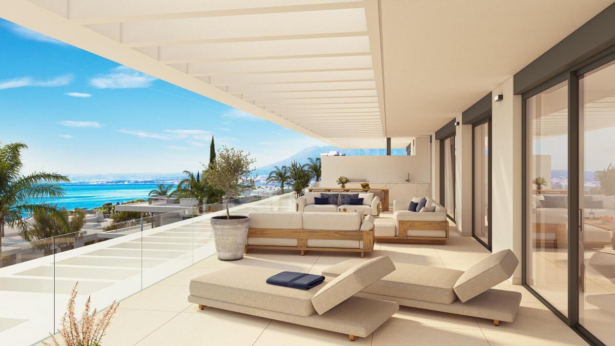 House in Marbella Del Este - view 1