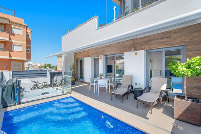 House in Ciudad Jardin - view 1