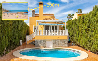 Villa in Alicante - view 1