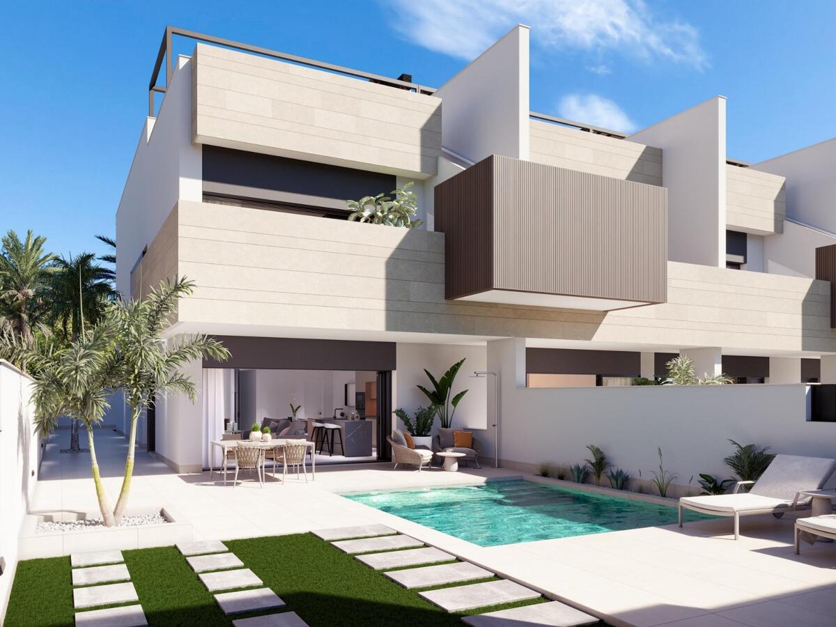 House in Alicante - view 1