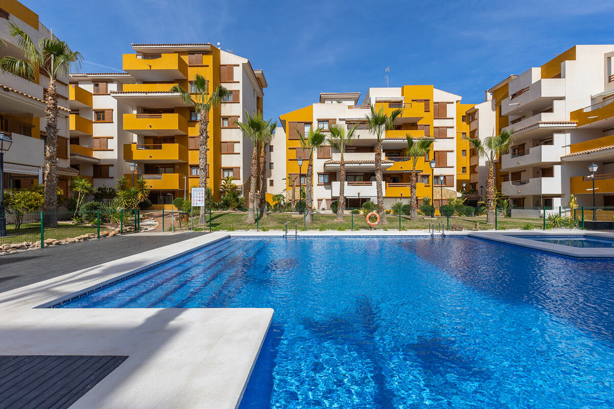 Apartment in Torrevieja - view 1