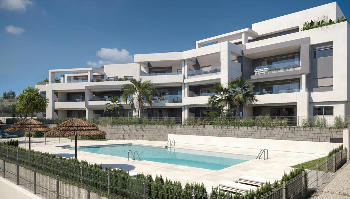 House in Estepona - view 1