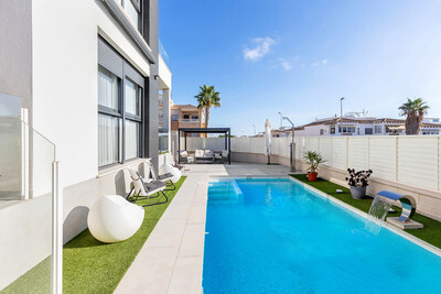 Villa in Urbanizacion los Balcones - view 1