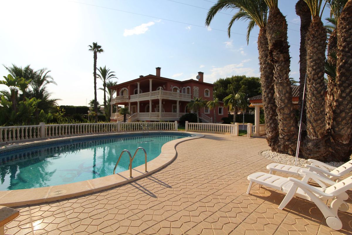Farm, Ranch or Equestrian in San Juan de Alicante - view 1