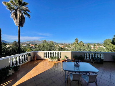 Villa in San Juan de Alicante - view 1