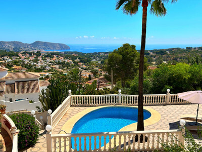Villa in Moraira - view 1