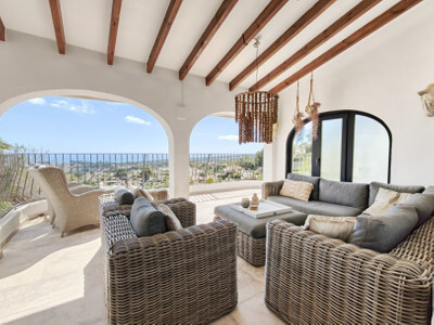 Villa in Moraira - view 1