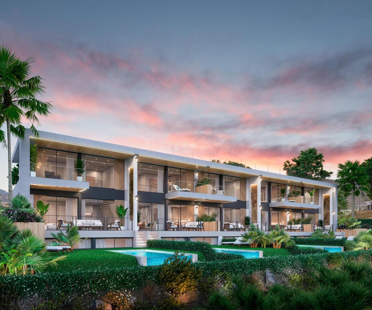 House in Marbella Del Este - view 1