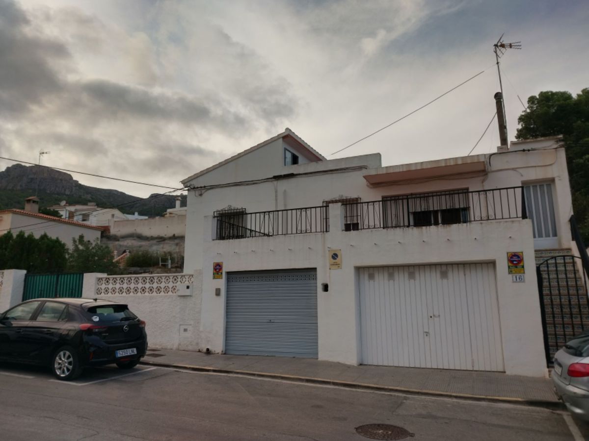 Villa in San Juan de Alicante - view 1