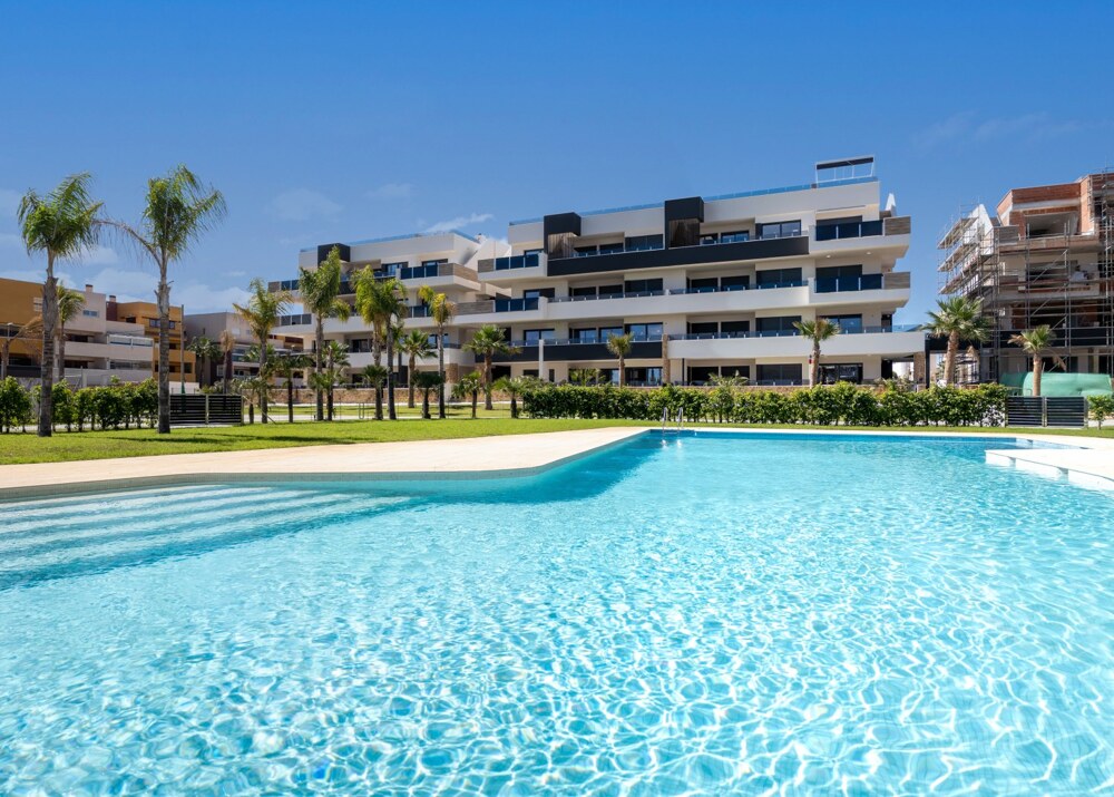 Apartment in Urbanizacion los Balcones - view 1