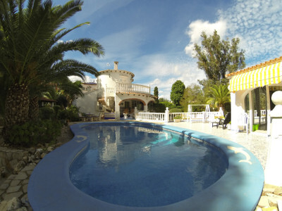Villa in Alicante - view 1