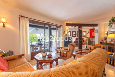 Villa in Moraira - view 1