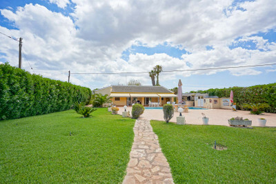 Villa in San Juan de Alicante - view 1