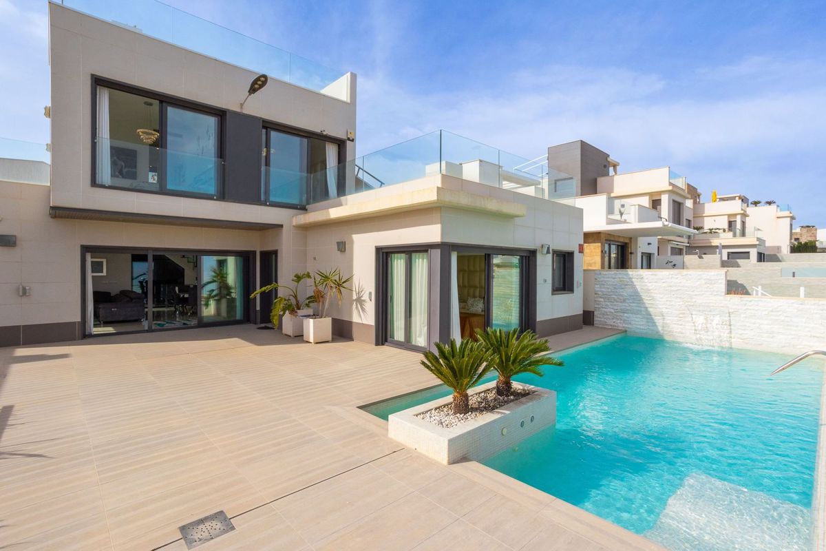 Villa in San Juan de Alicante - view 1