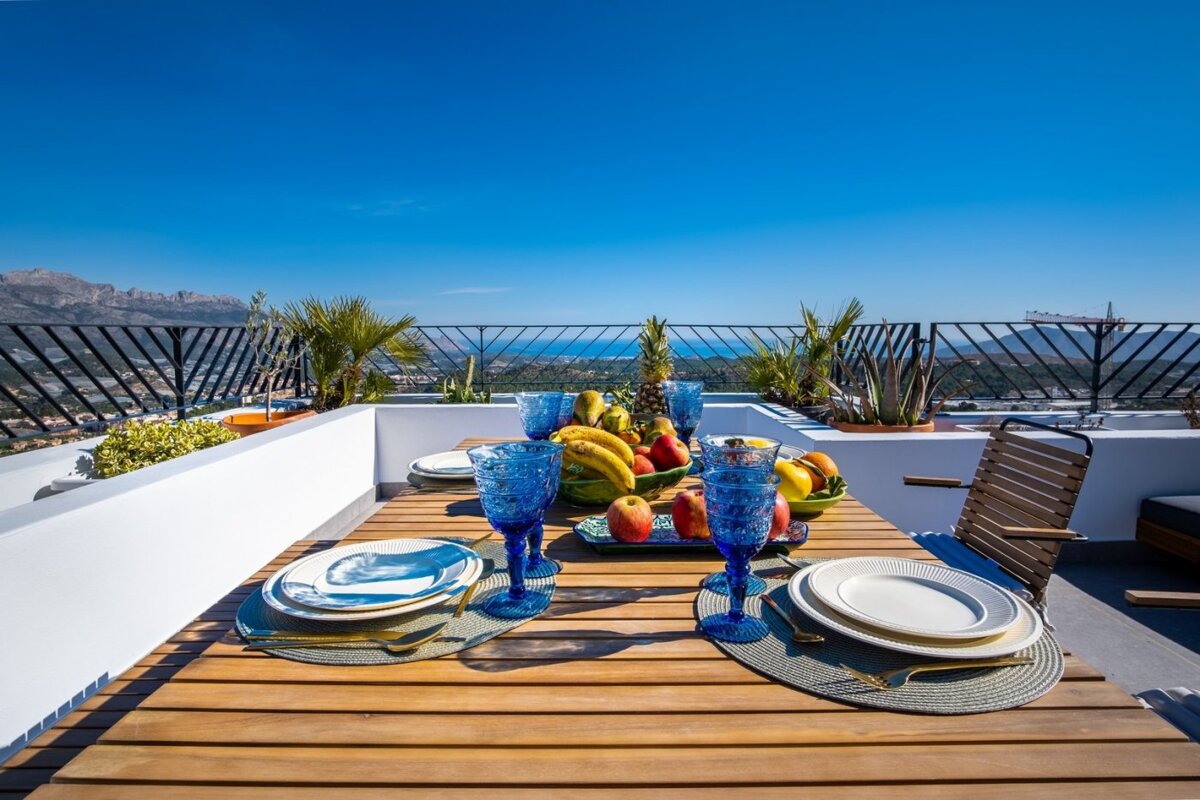 Villa in Alicante - view 1