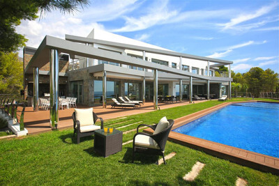 Villa in Alicante - view 1