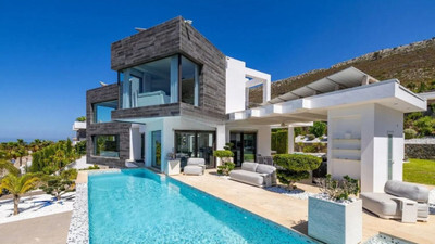 Villa in Javea - view 1