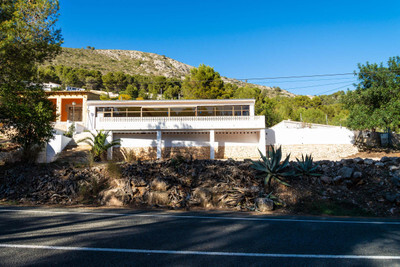 House in San Juan de Alicante - view 1