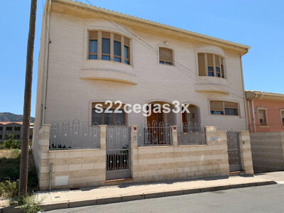 Villa in Alicante - view 1