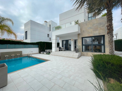 Villa in Ciudad Quesada - view 1
