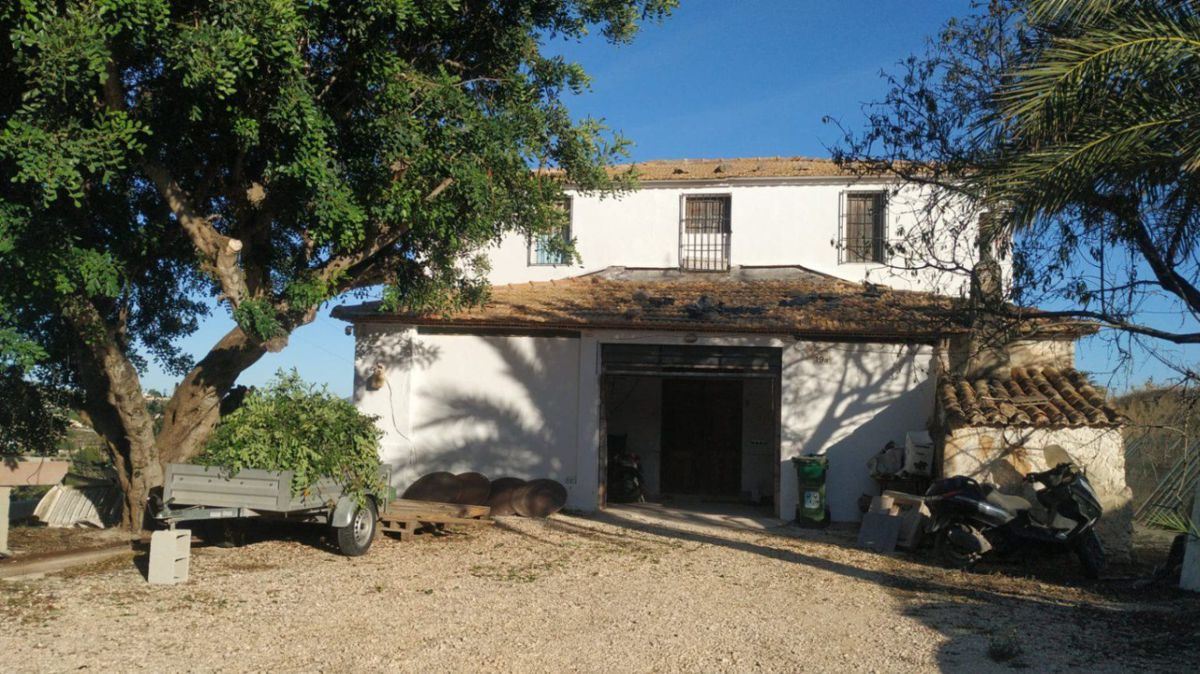 Farm, Ranch or Equestrian in San Juan de Alicante - view 1