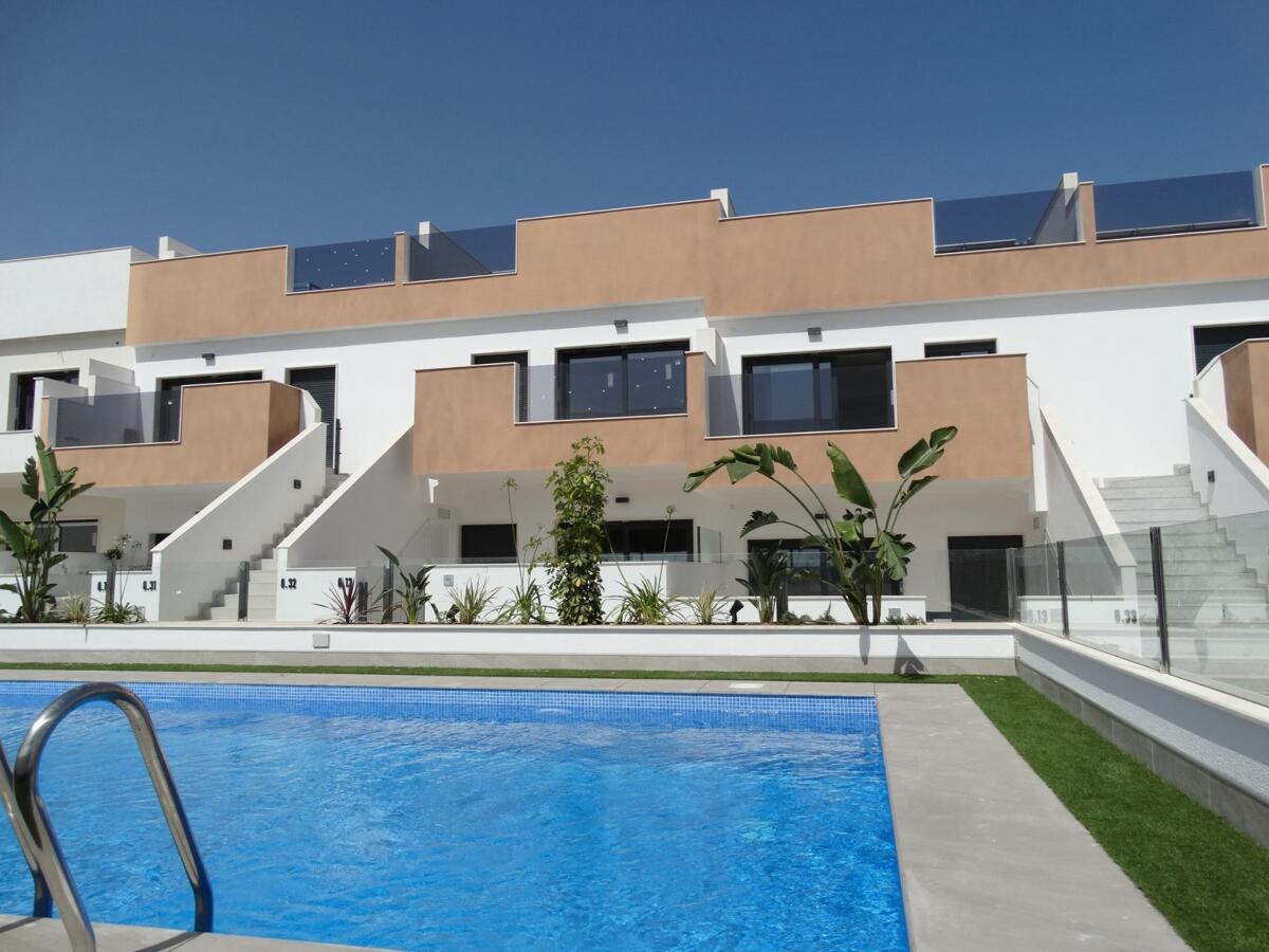 House in Alicante - view 1