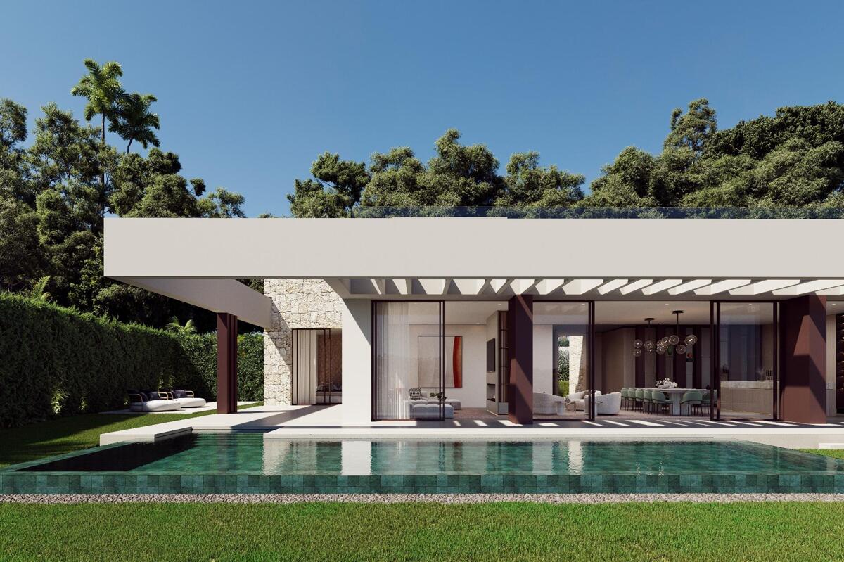 Villa in Marbella Del Este - view 1