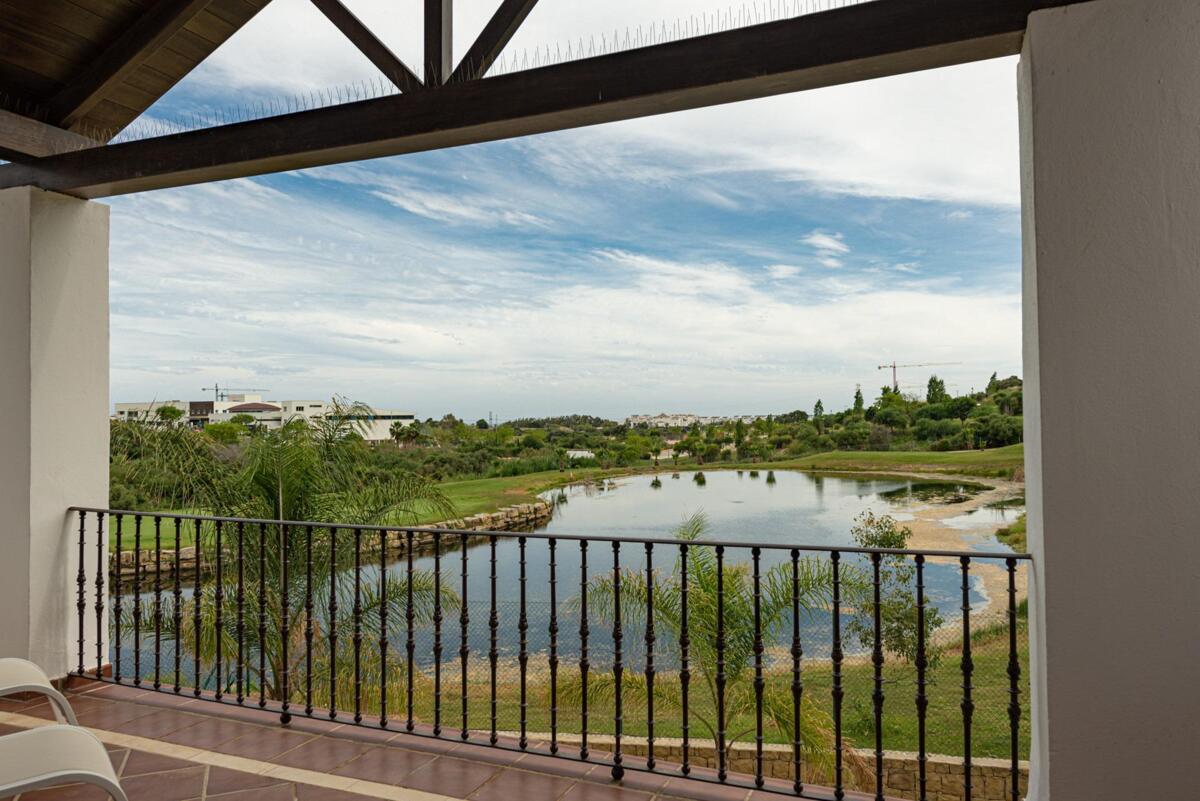 House in Estepona - view 1