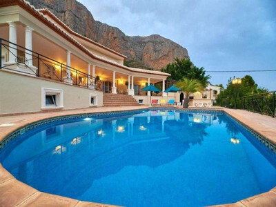 Villa in Javea - view 1