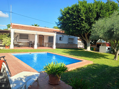 Villa in Alicante - view 1